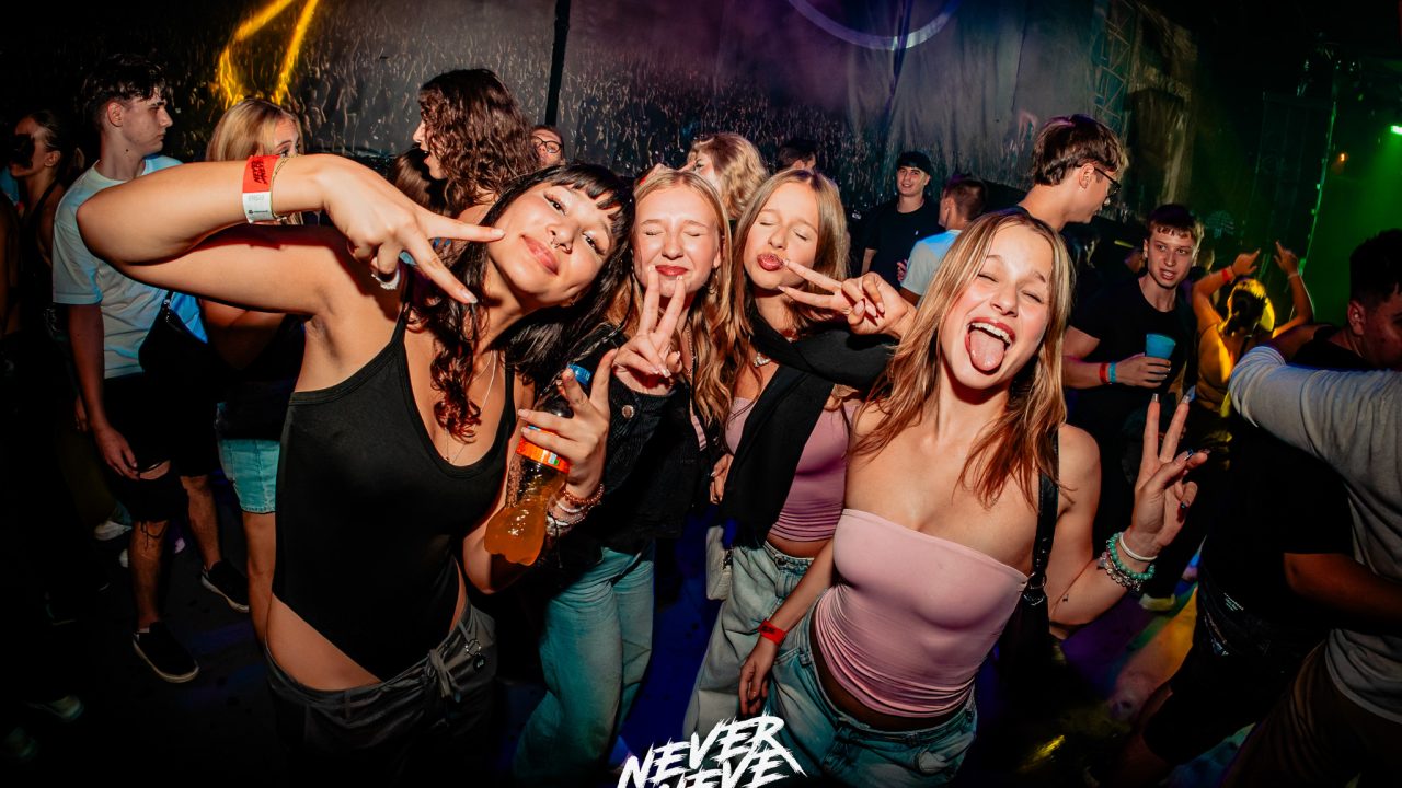 2025-09-13-szekesfehervar-fezen-partyrock (78)