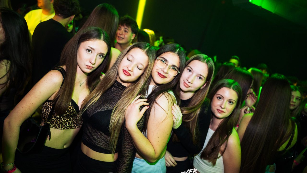 2025-11-14-szombathely-theprint-varosi-osszbuli (59)