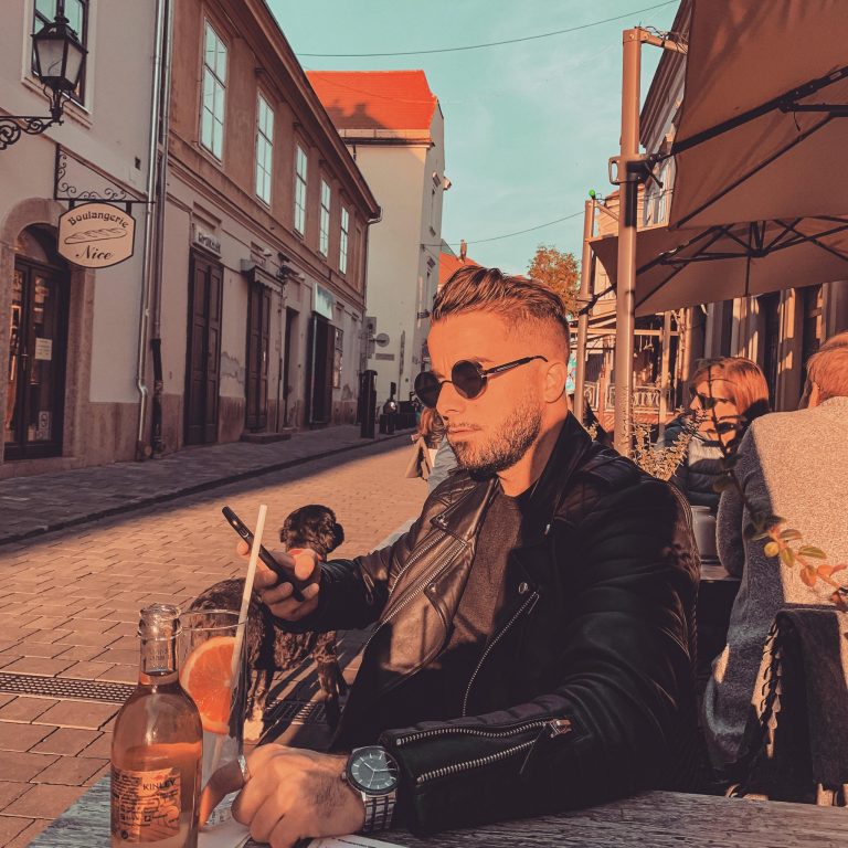 252082073_10218666700567180_379924011448348945_n